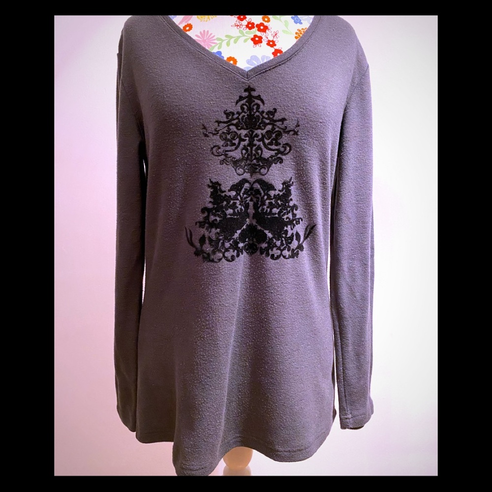 Bogari Sweatshirt with Front Velour Design